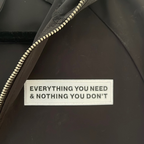 ♻️DONATED DEC. 2023♻️ 
NWOT High Supply street style pullover - Picture 5 of 9